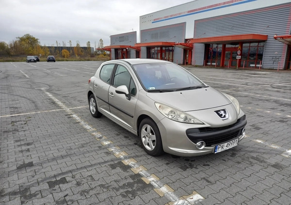 Peugeot 207 cena 4000 przebieg: 146000, rok produkcji 2006 z Kalisz małe 46